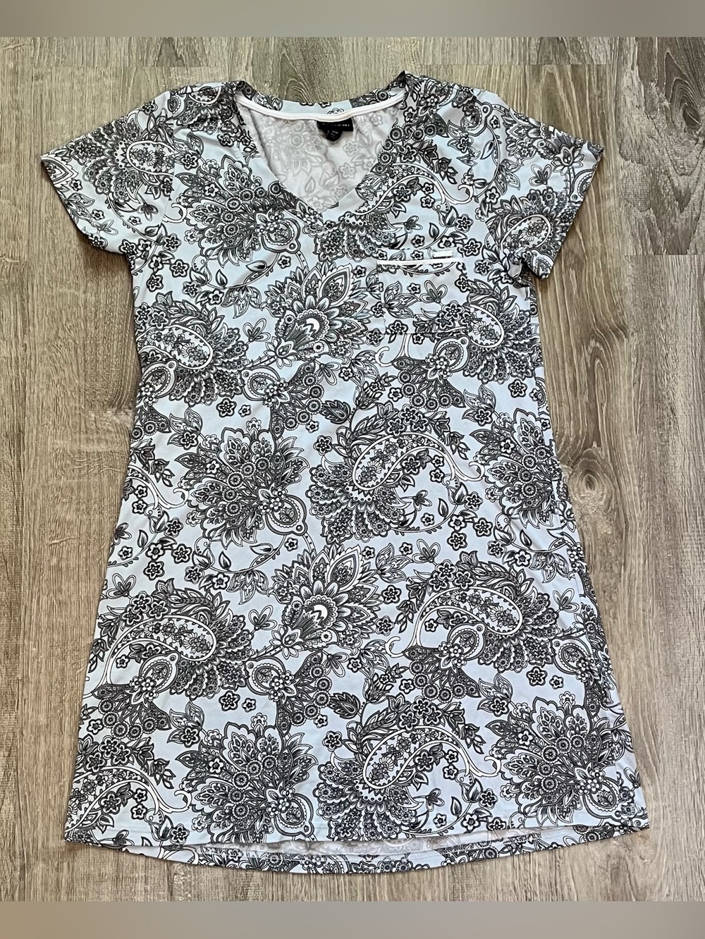 Tahari Size Medium Blue Gray White Paisley Floral Print Night Gown Mini Dress PJ